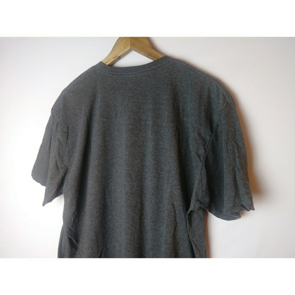 Harry Potter Hogwarts Crest Gray S/S T-Shirt - Picture 5 of 8